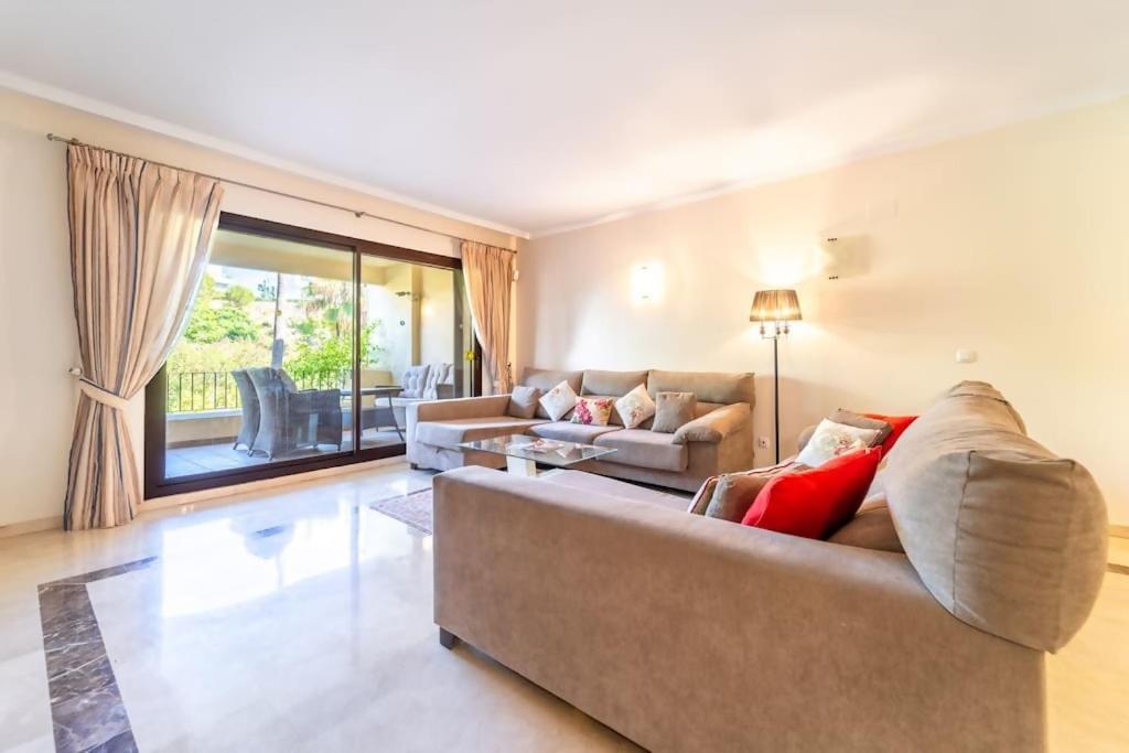 Apartment Elegant 3bedroom In La Quinta Marbella Málaga